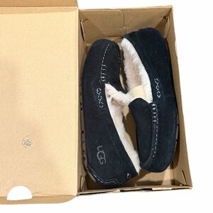 New UGG Ansley Black Suede Shearling Moccasin Slippers Women’s 5 w/ Box